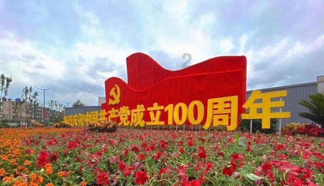 春运首日,帮帮志愿者到北站“温暖”旅客回家路