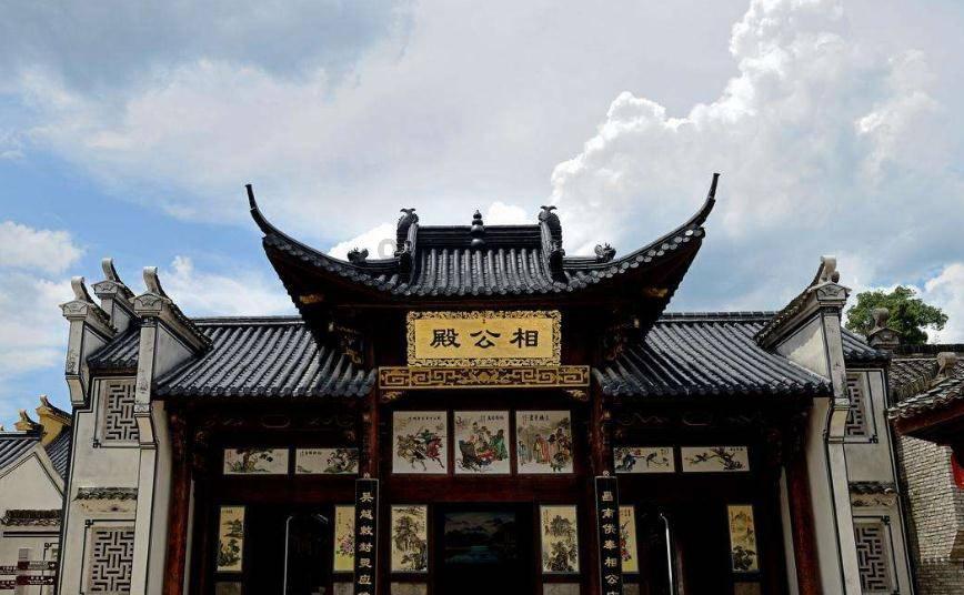 学以致用！医学生放假回家用解剖知识帮剔肉